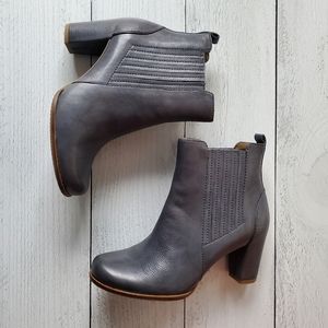 Ecco Women's Blue Boot Size 6.5